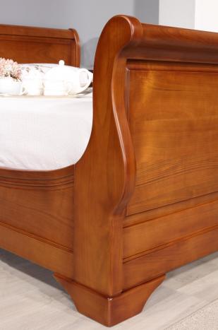 Cama Bateau Nicolas 180X200 fabricada en madera maciza de cerezo estilo Louis Philippe 