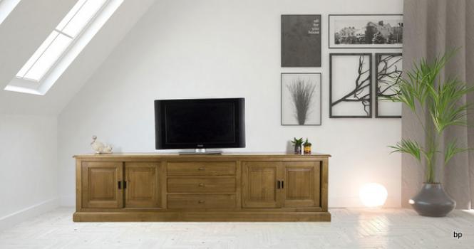 Mueble TV Fáfá fabricado en madera de Roble macizo estilo Louis Philippe con 4 puertas y 3 cajones