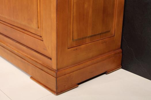 Mueble TV con 2 puertas correderas fabricado en madera de Cerezo macizo estilo Directoire / Provenzal
