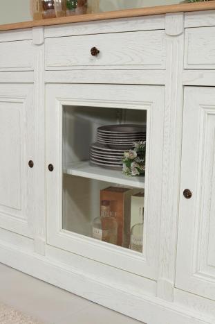 Aparador Isaac de 3 puertas y 3 cajones, de roble macizo en estilo Directoire
