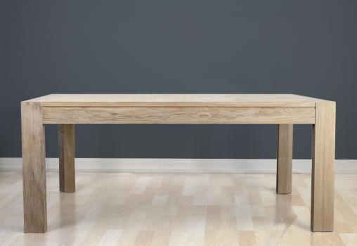 Mesa de comedor rectangular 180X100 cm fabricada en madera de Roble estilo Contemporáneo 