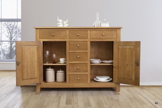 Aparador pequeño Maxime fabricado en madera de Roble macizo  estilo Rústico
