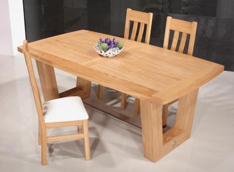 Mesa de comedor rectangular  220x110 fabricada en madera de roble maciza estilo contemporáneo, pieza única 