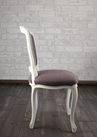 Silla Mila fabricada en madera maciza de cerezo estilo Luis XV
