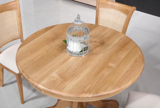 Mesa de comedor redonda Iker con pata central fabricada en madera de Roble macizo al estilo Louis Philippe diametro 105 cm