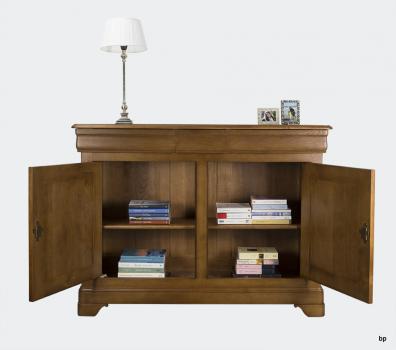 Aparador  Elisa de 2 puertas fabricado en madera de Roble macizo al estilo Louis Philippe con acabado Roble Medio