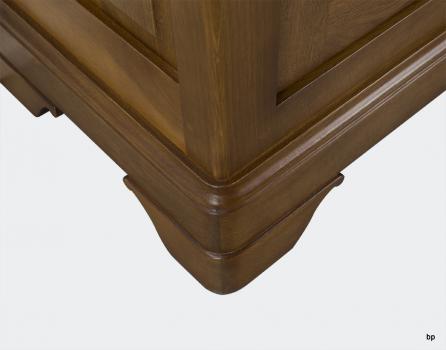 Aparador  Elisa de 2 puertas fabricado en madera de Roble macizo al estilo Louis Philippe con acabado Roble Medio
