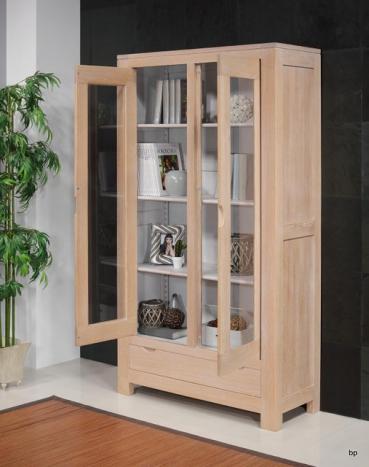 Armario vitrina  de 2 puertas Adriana fabricado en madera de Roble maciza de estilo Contemporáneo