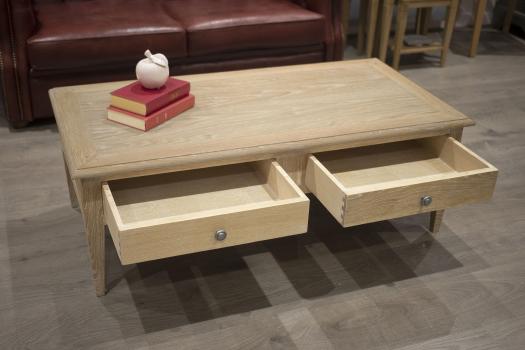 Mesa de centro Pedro fabricado en madera de Roble al estilo Directoire 