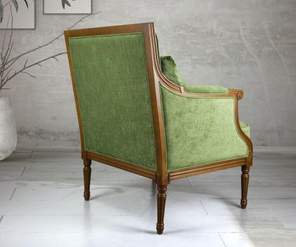 Sillón Anne de estilo Luis XVI fabricado en madera maciza de Haya, tejido verde
