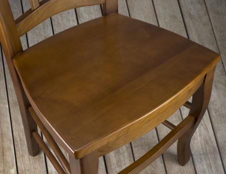 Silla Alice fabricada en madera de cerezo macizo en estilo Louis Philippe asiento de madera maciza