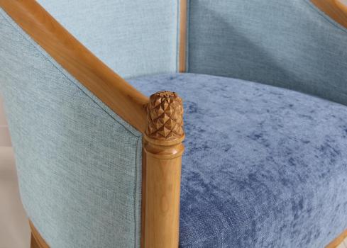 Sillón Caroline cabriolet fabricado en madera de haya macizo de estilo Louis Philippe
