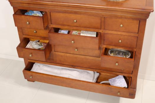 Cómoda Rémy de 11 cajones fabricada en madera de cerezo macizo al estilo Louis Philippe Ancho 140 cm