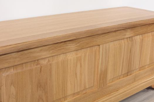 Baúl fabricado en madera de roble macizo al estilo de Louis Philippe Longitud 120 cm 