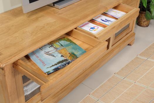 Mueble de TV 16/9 Mathilde fabricado en madera de roble macizo estilo Louis Philippe Longitud 180 cm