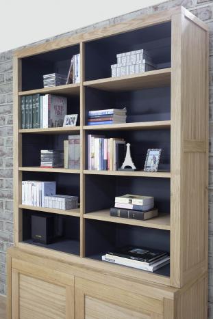 Estante Librería de 2 cuerpos Jules fabricado en madera de roble macizo en estilo contemporáneo 