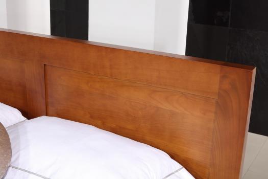 Cama fabricada en madera de cerezo maciza de estilo contemporáneo colección naturaleza160*200 