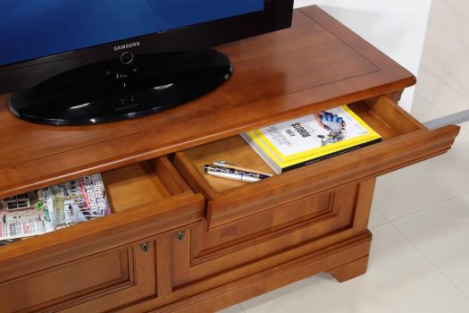 Mueble de TV Anna fabricado en madera maciza de cerezo en estilo Louis Philippe 