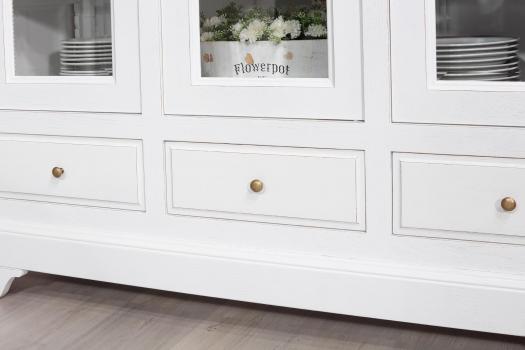 Armario Vitrina Hugo de 3 puertas fabricada en madera de Roble macizo al estilo Louis Philippe 