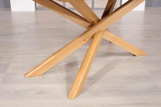 Mesa de comedor rectangular Stéphane fabricada en madera de roble macizo con cubierta en cerámica  de estilo Contemporáneo