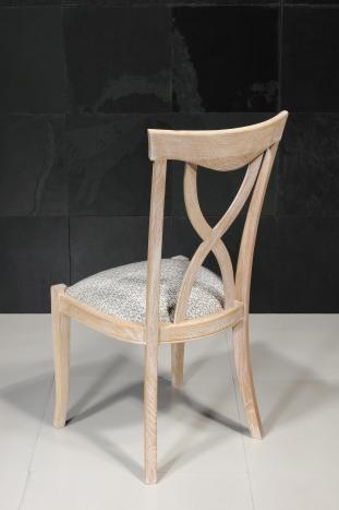 Silla Sébastien fabricada en madera de roble macizo al estilo de Louis Philippe 