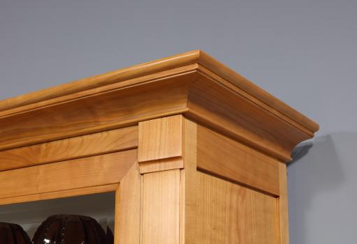 Biblioteca Nina de 2 cuerpos fabricada en madera de Cerezo dorado en estilo Directoire 