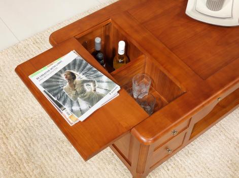 Mesa de centro Louise fabricada en madera de cerezo macizo al estilo Louis Philippe
