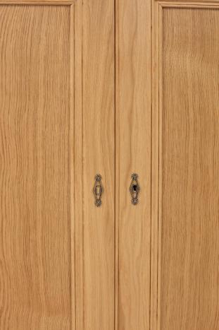 Aparador comedor Olivier de 2 puertas fabricado en madera de roble macizo en estilo Rústico SÓLO 1 DISPONIBLE