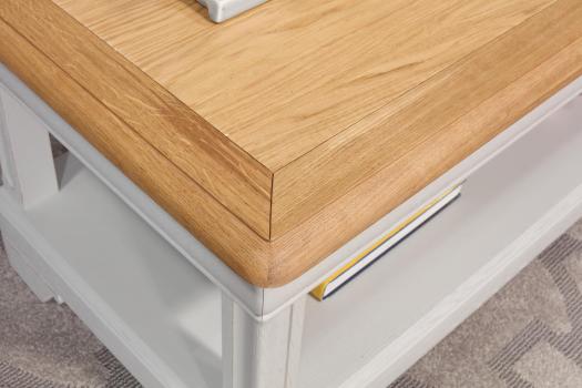 Mesa de centro Eliot fabricada en madera de Roble con 1 cajón a cada lado al estilo Louis Philippe