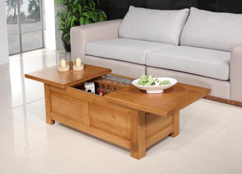 Mesa de centro Alex fabricada en madera de roble estilo contemporáneo