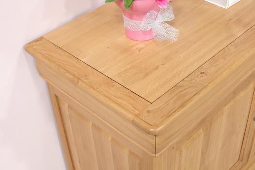 Aparador comedor Mathilde de 2 puertas fabricado en madera de roble macizo en estilo Louis Philippe