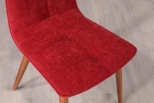 Silla Lise tapizada fabricada en madera de  haya maciza