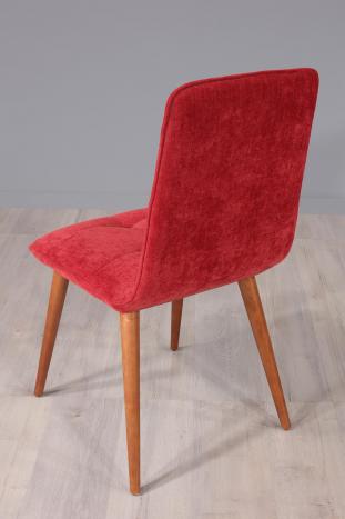 Silla Lise tapizada fabricada en madera de  haya maciza