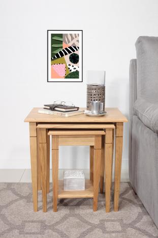 Mesas Nido Gigognes fabricada en madera de roble macizo en estilo Louis Philippe 