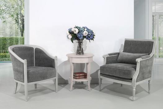 Sillón estilo Luis XVI de roble macizo con tela de cristal