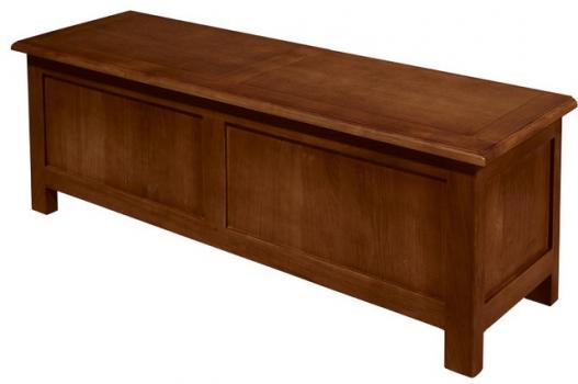 Baúl Leandro fabricado en madera de roble macizo estilo contemporáneo 