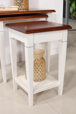 Mesa nido fabricada en madera de cerezo estilo Louis Philippe 
