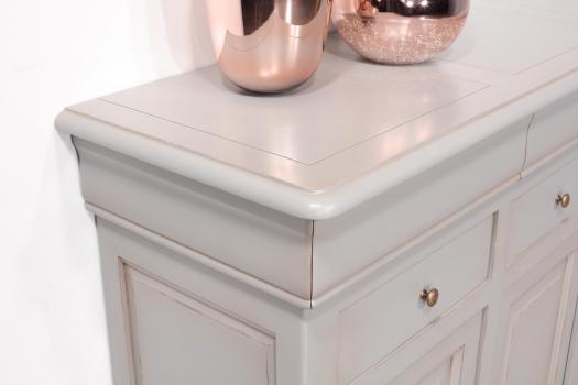 Aparador de 3 puertas  de madera maciza de cerezo en estilo Louis Philippe