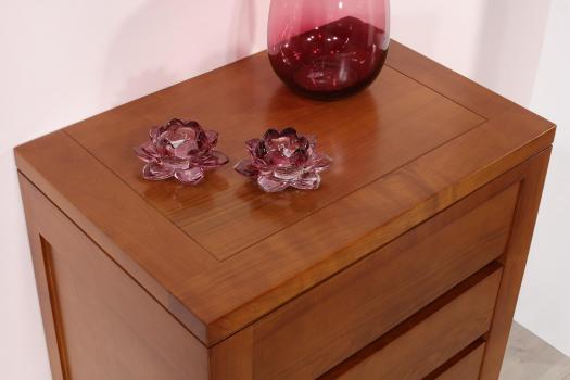 Cómoda Natura con 5 cajones fabricada en madera de cerezo macizo