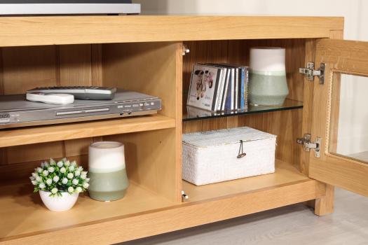 Mueble de TV de 2 puertas de cristal en Roble macizo de estilo Contemporáneo Longitud 160 cm  