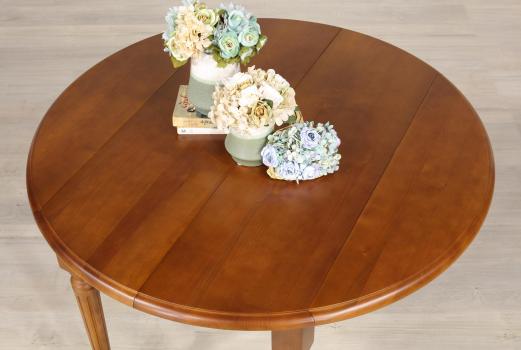Mesa redonda con postigos de madera de cerezo de estilo Luis XVI 