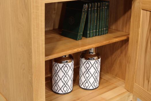 Yann Solid Oak Country style Cupboard 