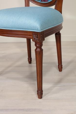 Silla Simón de roble macizo en estilo Luis XVI 