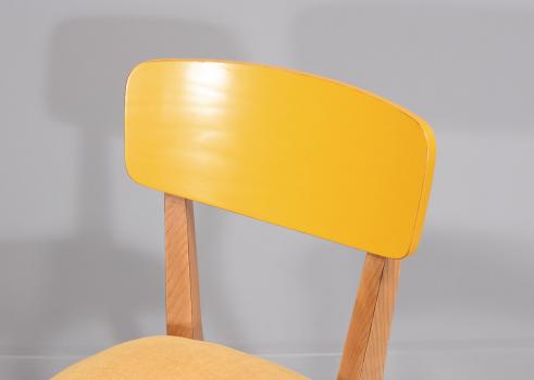 Silla contemporánea Amélie en fresno Asiento tapizado en tela
