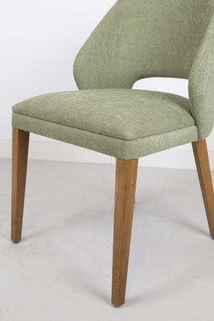 Silla Nina, asiento y respaldo tapizados, patas de madera maciza de cerezo