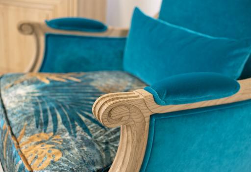 Sillón estilo Luís XVI  fabricado en madera de Roble con tejido FSM 1 DISPONIBLE